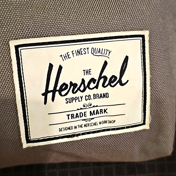 Backpack - Picture 2 of 5